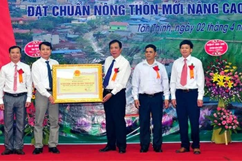 Xã đầu tiên của huyện vùng cao Văn Chấn đạt chuẩn nông thôn mới nâng cao