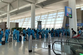 Một chuyến bay đưa công dân Việt Nam từ Hàn Quốc về nước năm 2020 (Ảnh: MOFA).