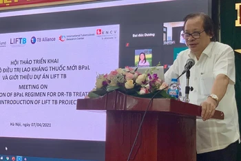 PGS, TS Nguyễn Viết Nhung, Giám đốc BV Phổi Trung ương, Chủ nhiệm Chương trình Chống lao Quốc gia.