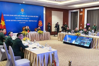 Quang cảnh Hội nghị ở đầu cầu trực tuyến tại TP Hà Nội.