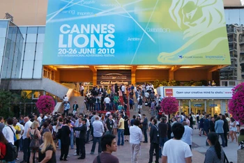 LHP Cannes 2021 chỉ diễn ra qua công nghệ kỹ thuật số