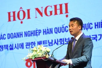 Tổng Giám đốc BHXH Việt Nam Nguyễn Thế Mạnh phát biểu tại buổi đối thoại