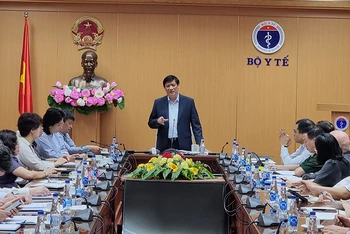 GS, TS Nguyễn Thanh Long, Bộ trưởng Y tế phát biểu tại hội nghị.