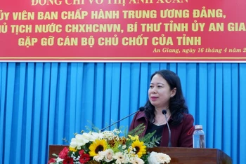 Phó Chủ tịch nước Võ Thị Ánh Xuân phát biểu tại buổi gặp gỡ.