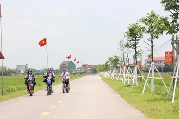 Diện mạo nông thôn mới Cẩm Xuyên ngày càng khởi sắc. 