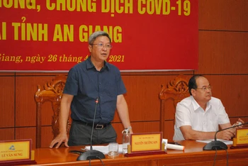 Thứ trưởng Nguyễn Trường Sơn phát biểu tại buổi làm việc về công tác phòng, chống Covid-19 tại tỉnh An Giang.