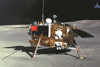 Hình ảnh tàu đổ bộ Hằng Nga 4 trên mặt trăng được chụp ngày 11-1-2019. Ảnh: Xinhua.