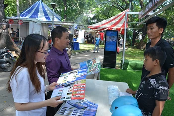 Ngày Hội Du lịch TP Hồ Chí Minh lần thứ 16, năm 2020 thu hút đông đảo khách tham quan.