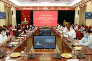 Toàn cảnh hội thảo khoa học “Đồng chí Phùng Chí Kiên với cách mạng Việt Nam và quê hương Nghệ An” tại điểm cầu Hà Nội.