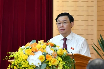 Chủ tịch Quốc hội Vương Đình Huệ phát biểu khai mạc hội nghị.