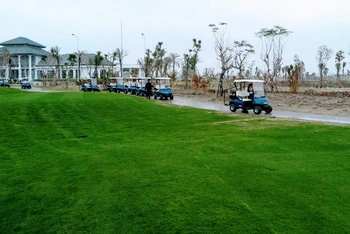 Các sân golf trên địa bàn Hải Phòng phải dừng hoạt động từ chiều 13-5.