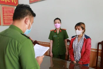 Bắt tạm giam đối tượng Lê Thị Kim Khánh.