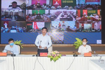 Bí thư Tỉnh ủy Đồng Tháp Lê Quốc Phong phát biểu tại hội nghị.