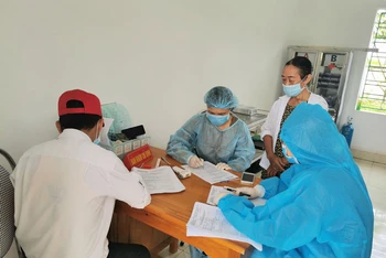 Việc khai báo y tế được triển khai nghiêm túc tại các địa phương ở tỉnh Thái Bình, bởi hiện nay đã xuất hiện bảy ổ dịch Covid-19.