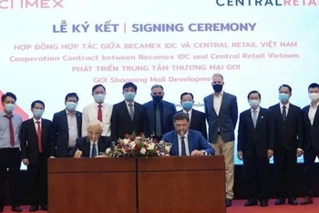 Becamex IDC và Tập đoàn Central Retail Việt Nam ký kết hợt tác phát triển Trung tâm thương mại GO! tại Khu đô thị EcoLakes Mỹ Phước.