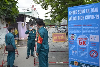 TP Hồ Chí Minh ghi nhận thêm 11 ca nghi nhiễm mới