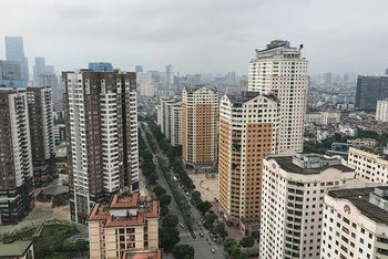 Nhiều dự án nhà ở cao tầng được đầu tư xây dựng tại TP Hà Nội. 