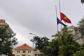 Đại sứ quán Việt Nam tại Thủ đô Phnom Penh, Vương quốc Campuchia. 