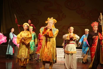 Một tiết mục của Nhà hát chèo Hà Nội.