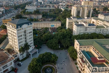 Khuôn viên Đại học Quốc gia Hà Nội nhìn từ trên cao