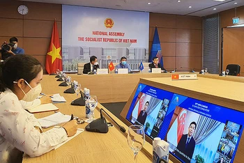 Đoàn đại biểu Việt Nam tại Hội nghị AIPA Caucus 12.