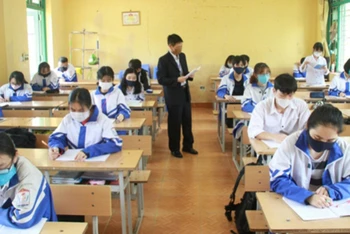 Từ ngày 24- 6, học sinh lớp 12 trên địa bàn tỉnh Thái Nguyên trở lại trường ôn thi tốt nghiệp trung học phổ thông.