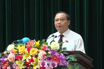 Đồng chí Trần Hồng Quảng, Phó Bí thư Thường trực tỉnh ủy Ninh Bình được bầu giữ chức vụ Chủ tịch Hội đồng nhân dân tỉnh Ninh Bình.