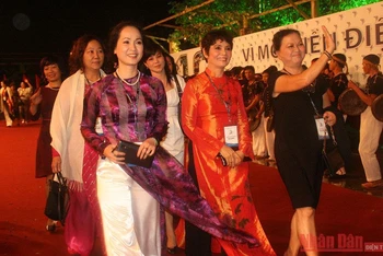 Các nghệ sĩ tại LHP Việt Nam lần thứ 17 tổ chức ở Phú Yên.
