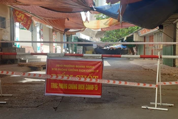 Chợ Quang Trung ở phường Quang Trung (TP Vinh) tạm dừng hoạt động.