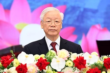 Tổng Bí thư Nguyễn Phú Trọng đọc diễn văn chào mừng (Ảnh: Đăng Khoa).
