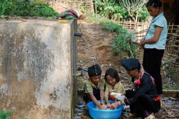 Hai lĩnh vực gồm nước sạch, vệ sinh môi trường và quản trị rủi ro thiên tai là những hoạt động quan trọng nhất trong khung khổ hợp tác giữa Quỹ Nhi đồng Liên Hợp Quốc (Unicef) và Bộ Nông nghiệp và Phát triển nông thôn Việt Nam.
