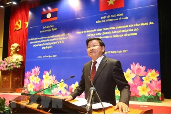 Tổng Bí thư, Chủ tịch nước Lào Thongloun Sisoulith nói chuyện với cán bộ, giảng viên, học viên Học viện Chính trị Quốc gia Hồ Chí Minh. (Ảnh: TTXVN)