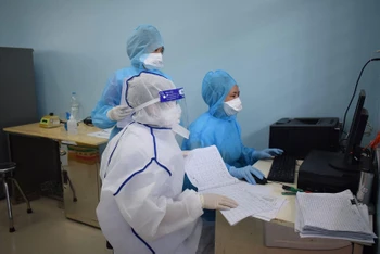 Tăng cường lấy mẫu xét nghiệm tại CDC Phú Yên.