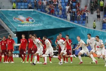 Tây Ban Nha vào bán kết Euro 2020 sau màn đấu súng cân não với Thụy Sĩ. (Ảnh: Reuters)