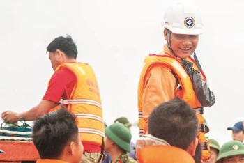 Thuyền viên Trần Văn Khôi đi cứu nạn tàu hàng VIETSHIP 01 bị chìm tháng 10/2020.