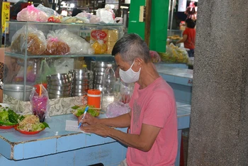 TP Hồ Chí Minh tạm dừng các dịch vụ ăn uống mang về từ ngày 9/7.