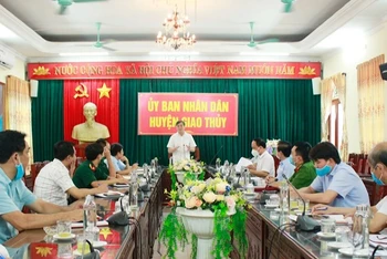 Lãnh đạo UBND tỉnh Nam Định chỉ đạo công tác phòng, chống dịch trên địa bàn huyện Giao Thuỷ, nơi vừa có ca Covid-19 mới.