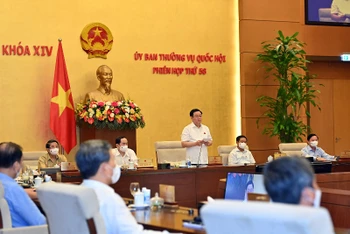 Quang cảnh bế mạc Phiên họp thứ 58 Ủy ban Thường vụ Quốc hội.