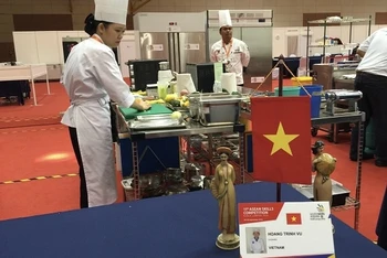 Thí sinh Việt Nam dự kỳ thi tay nghề Asean lần thứ 11 tại Malaysia.