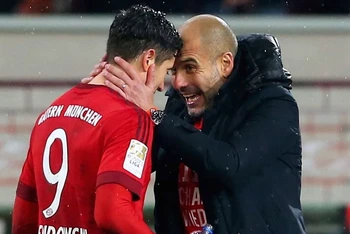 Pep Guardiola và Lewandowski thời còn ở Bayern. (Ảnh: ESPN)
