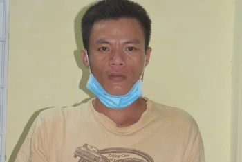 Đối tượng Nguyễn Tấn Thạch bị tạm giữ tại Công an TP Tuy Hòa để điều tra.