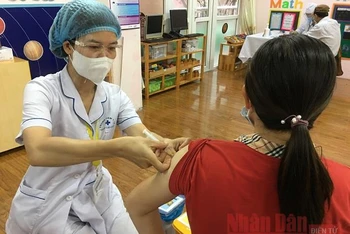 Hà Nội yêu cầu các cơ sở y tế phải bảo đảm công tác phòng dịch trong khám, chữa bệnh.