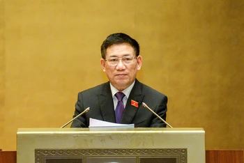 Bộ trưởng Bộ Tài chính nhiệm kỳ 2016-2021 Hồ Đức Phớc trình bày trước Quốc hội về công tác thực hành tiết kiệm, chống lãng phí năm 2020.