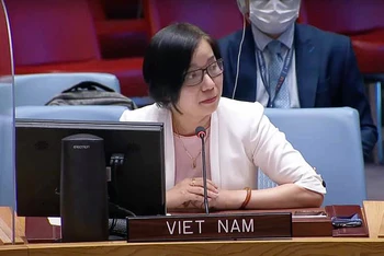 Phó Trưởng phái đoàn Việt Nam tại LHQ Nguyễn Phương Trà tại phiên họp. (Ảnh: TTXVN) 