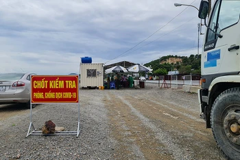 Các cửa ngõ vào tỉnh Kiên Giang đã bị chốt chặn.
