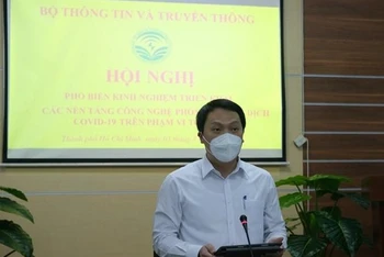 Thứ trưởng Thông tin và Truyền thông Nguyễn Huy Dũng phát biểu tại Hội nghị.