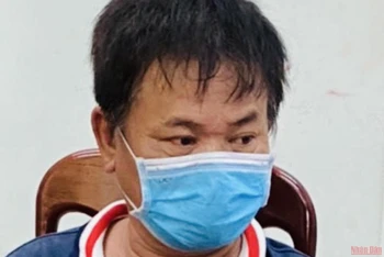 Đối tượng Phan Văn Thống bị khởi tố, bắt tạm giam để điều tra về tội chống người thi hành công vụ phòng chống dịch Covid-19. (Ảnh: Công an cung cấp)