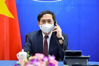 Bộ trưởng Ngoại giao Bùi Thanh Sơn làm Tổ trưởng Tổ công tác của Chính phủ về ngoại giao vaccine.