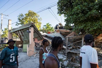 Hàng trăm nhà ở tại Haiti bị sập sau trận động đất ngày 14/8. (Ảnh: Reuters)