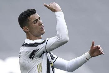 Cristiano Ronaldo muốn rời Juventus nhưng chưa xác định được điểm đến. (Ảnh: Marca) 